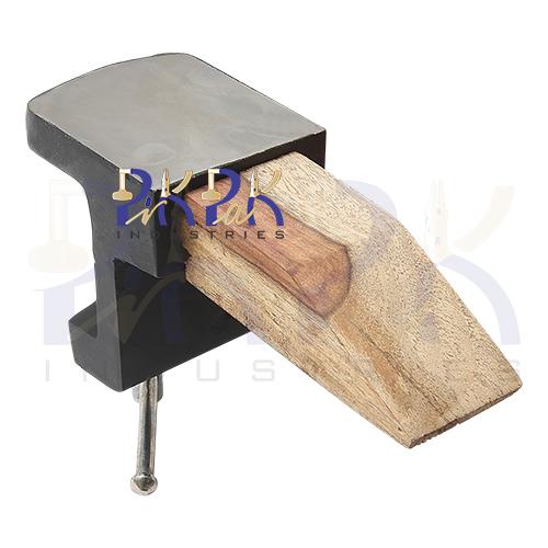Bench Pin & Combination Anvil.